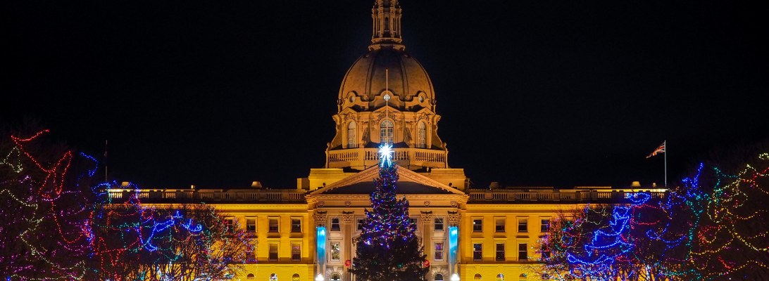 edmonton, lookbook, alberta legislature, christmas